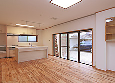 カエデ（メープル）無垢フローリング　施工写真