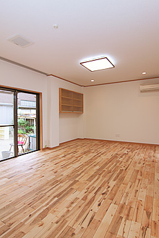 カエデ（メープル）無垢フローリング　施工写真