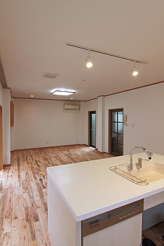 カエデ（メープル）無垢フローリング　施工写真