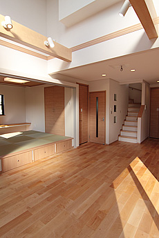 カエデ（メープル）無垢フローリング　施工写真