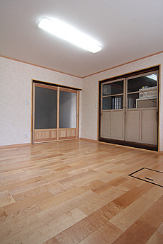 カエデ（メープル）無垢フローリング　施工写真