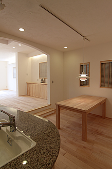 国産　板屋楓（イタヤ カエデ）無垢フローリング　施工写真