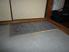 「防音マットMT0003」施工時の写真 (2)