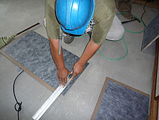 「防音マットMT0003」施工時の写真 (4)