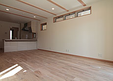 楢（なら／オーク） 無垢フローリング　施工写真