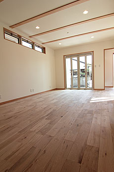 楢（なら／オーク） 無垢フローリング　施工写真