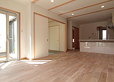 楢（なら／オーク） 無垢フローリング　施工写真