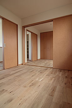 楢（なら／オーク） 無垢フローリング　施工写真