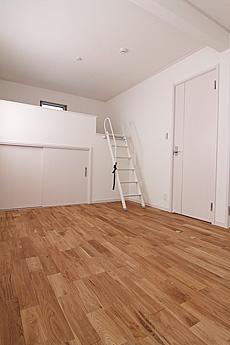 楢（なら／オーク） 無垢フローリング　施工写真