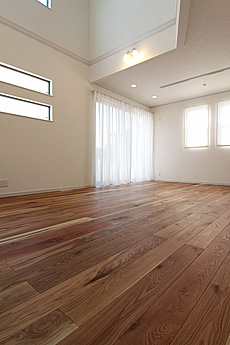楢（なら／オーク） 無垢フローリング　施工写真