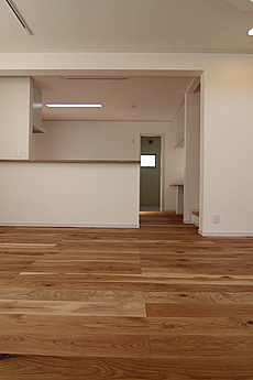楢（なら／オーク） 無垢フローリング　施工写真