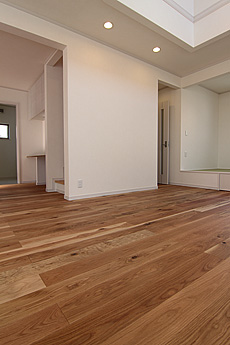 楢（なら／オーク） 無垢フローリング　施工写真