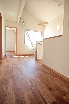 楢（なら／オーク） 無垢フローリング　施工写真