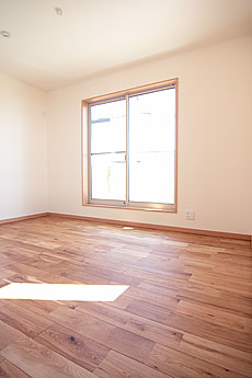 楢（なら／オーク） 無垢フローリング　施工写真