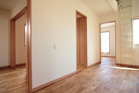 楢（なら／オーク） 無垢フローリング　施工写真