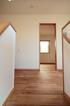 楢（なら／オーク） 無垢フローリング　施工写真