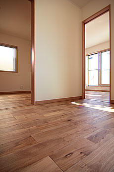 楢（なら／オーク） 無垢フローリング　施工写真