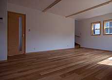 楢（なら／オーク） 無垢フローリング　施工写真