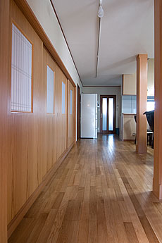 楢（なら／オーク） 床暖房対応　無垢フローリング　施工写真