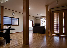 楢（なら／オーク） 床暖房対応　無垢フローリング　施工写真