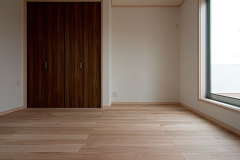 楢（なら／オーク） 無垢フローリング　施工写真