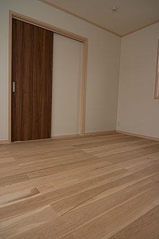 楢（なら／オーク） 無垢フローリング　施工写真