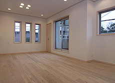 楢（なら／オーク） 無垢フローリング　施工写真