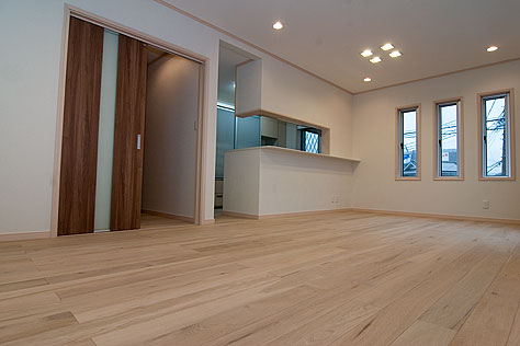 楢（なら／オーク） 無垢フローリング　施工写真