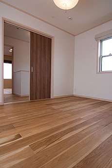 楢（なら／オーク） 無垢フローリング　施工写真