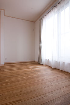 楢（なら／オーク） 無垢フローリング　施工写真