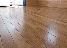 楢（なら／オーク） 床暖房対応　無垢フローリング　施工写真