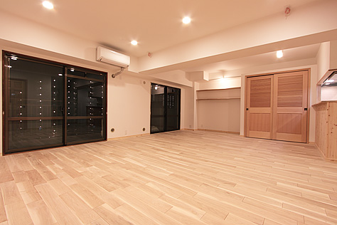 国産（産地：北東北）　楢（なら/オーク） 無垢フローリング　施工写真