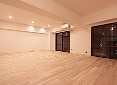 国産（産地：北東北）　楢（なら/オーク） 無垢フローリング　施工写真