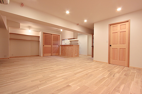 国産（産地：北東北） 楢（なら/オーク） 無垢フローリング 施工写真