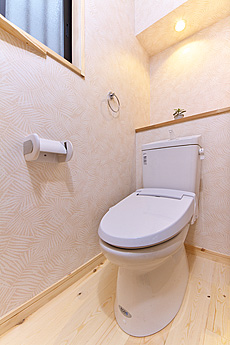 パイン　無垢フローリング　施工写真