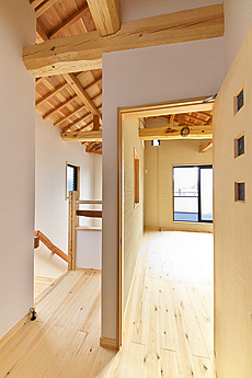 パイン　無垢フローリング　施工写真