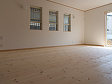 パイン 床暖房対応 無垢フローリング 施工写真