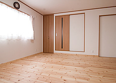 パイン　無垢フローリング　施工写真