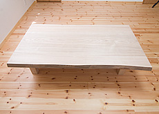 パイン　無垢フローリング　施工写真