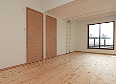 パイン　無垢フローリング　施工写真