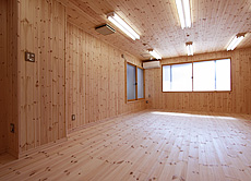 パイン　無垢フローリング & 無垢羽目板　施工写真