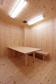 パイン　無垢フローリング & 無垢羽目板　施工写真