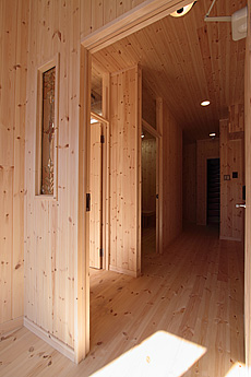 パイン　無垢フローリング & 無垢羽目板　施工写真