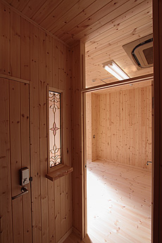 パイン　無垢フローリング & 無垢羽目板　施工写真