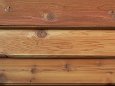 写真：米杉（レッドシダー）よろい張り　表面プレナー仕上げ