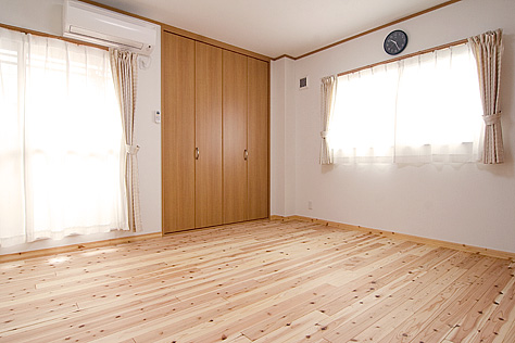 杉（すぎ）無垢フローリング　施工写真