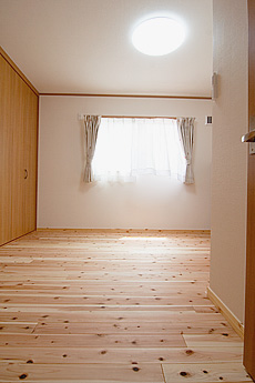 杉（すぎ）無垢フローリング　施工写真