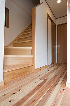 杉（すぎ）無垢フローリング　施工写真