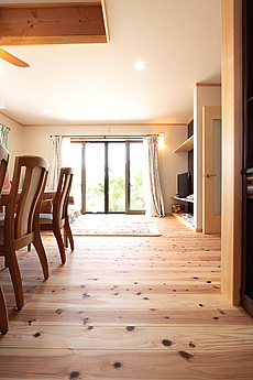 杉（すぎ）無垢フローリング　施工写真