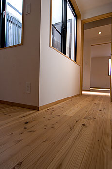 杉（すぎ）無垢フローリング　施工写真